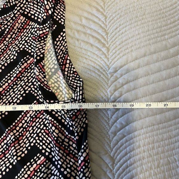 TOMMY Hilfiger Blouse Size Medium - Picture 2 of 9